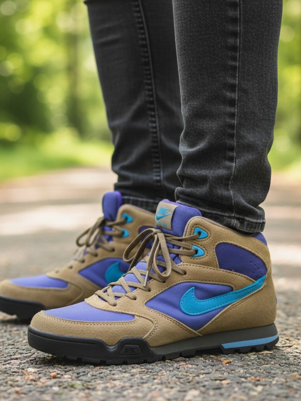 📌 Vintage 90s Nike ACG Hiking Boots Tan Purple Teal Women's 8.5